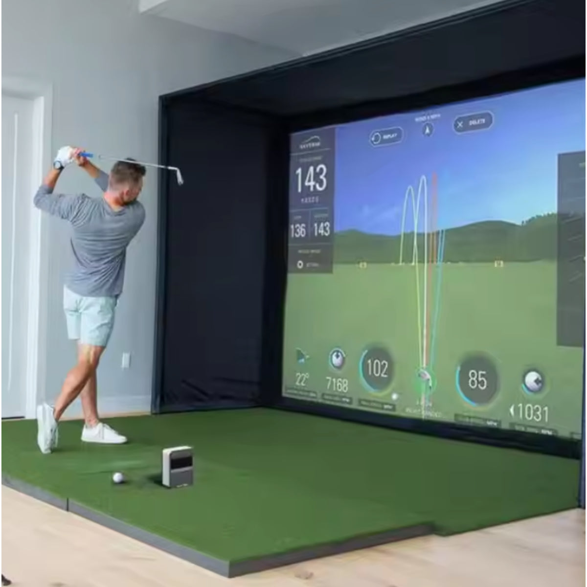 SkyTrak Elite Pro Golf Studio